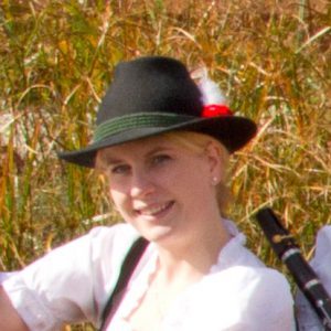 Christine Bernhard